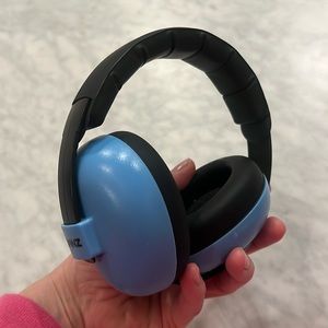 Banz infant noise protection